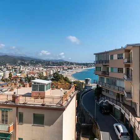 Casa Giulia & Leone - Terrazza Vista Mare ألبيسولا مارينا